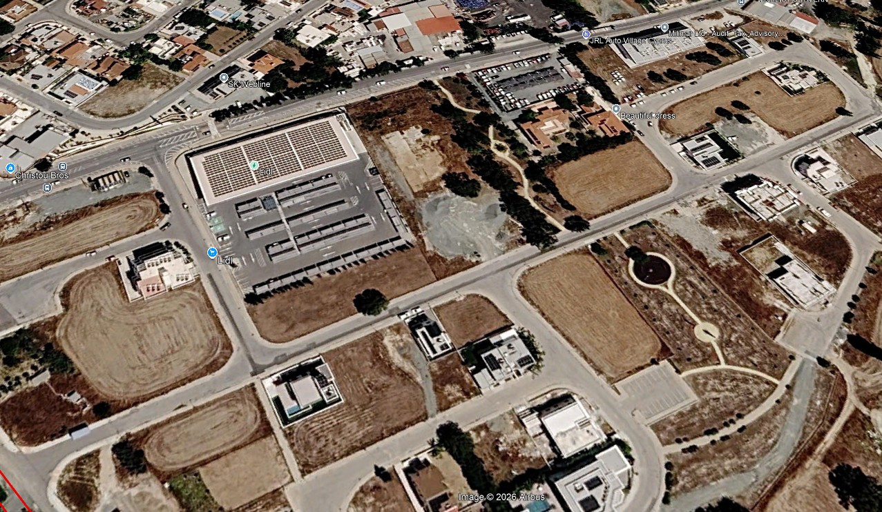 520sqm Residential Plot in Meneou