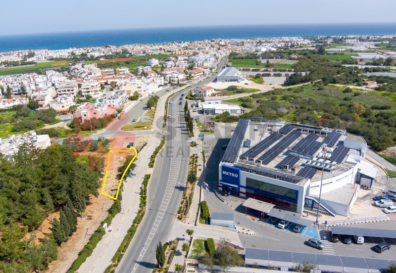 COMMERCIAL FIELD FOR SALE IN PARALIMNI