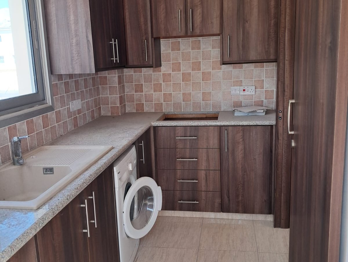 FOR SALE: SPACIOUS 4 BEDROOM HOUSE IN ARADIPPOU