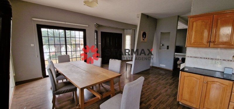 Five Bedroom Detached House In Aradippou