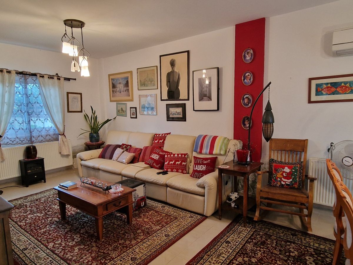 3 Bedroom Detached House with Private Pool in Psematismenos